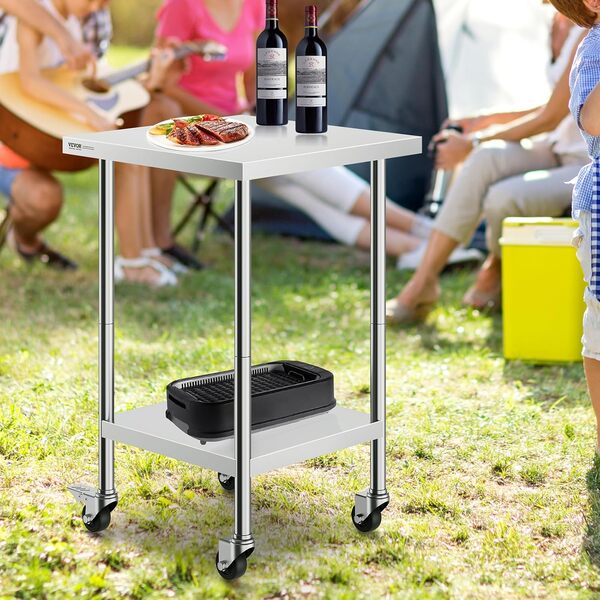 VEVOR Table de Travail INOX 61 x 61 x 95,5 cm, Table de Préparation des Aliments Charge 317,5 kg avec 4 roulettes, 3 Niveaux de Hauteur Réglables, Meuble de Rangement, pour Cuisine Restaurant Maison