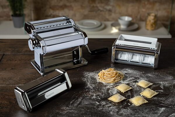 Pastaset, Machine à Pâtes Manuelle avec Accessoires Ravioli et Spaghetti inclus