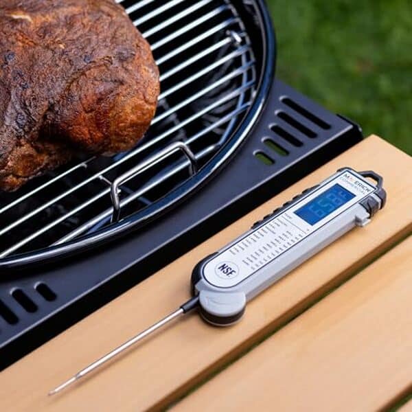 Découvrez notre analyse détaillée du thermomètre thermocouple Maverick PT-100 blanc : performance, précision et utilité pour vos besoins culinaires et scientifiques.