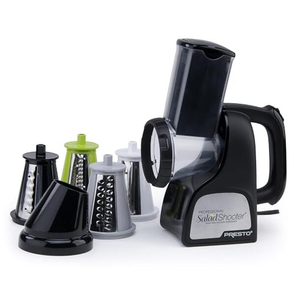 Découvrez notre test complet de la trancheuse électrique Presto SaladShooter 02970 : un appareil polyvalent pour trancher et râper facilement vos aliments, idéale pour gagner du temps en cuisine.