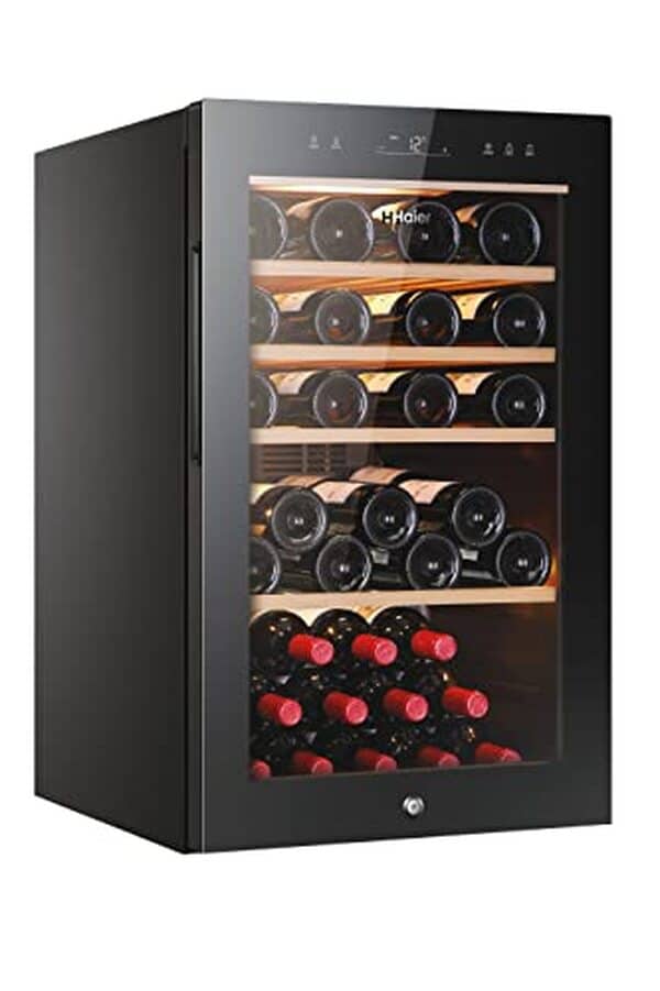 Explorez notre test détaillé de la cave à vin Wine Bank 50 Series 5 : découvrez ses fonctionnalités, avantages et comment elle préserve vos bouteilles à la perfection.