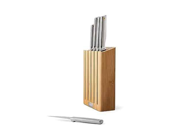 Découvrez notre test sur le set de couteaux Joseph Joseph Elevate : performance, praticité et design pour une cuisine professionnelle et efficace.