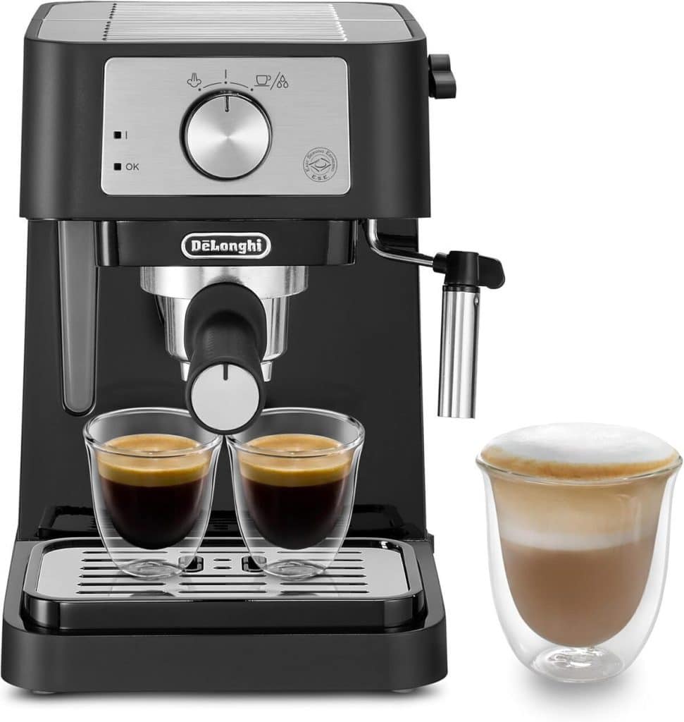 Test de la De'Longhi Stilosa EC 260.BK : machine expresso avec mousseur puissant