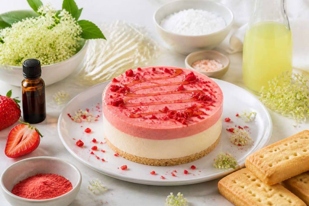 Mousse aux fraises et fleurs de sureau du jardin : recette gourmande